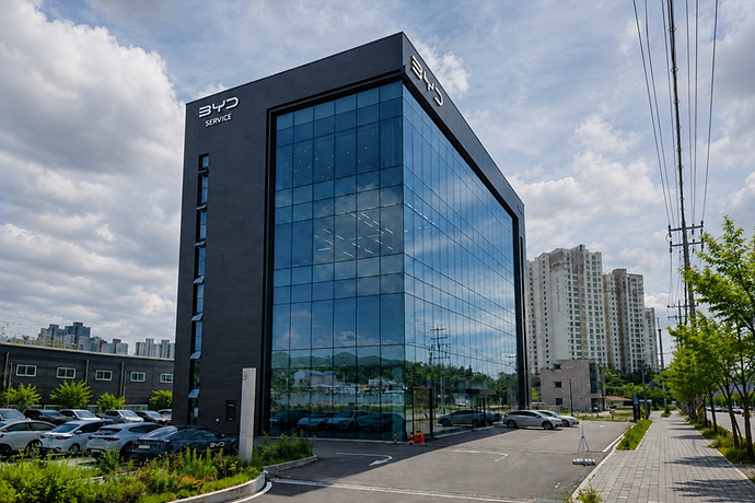 BYD 하모니오토 청주전시장 실제 건물 외관